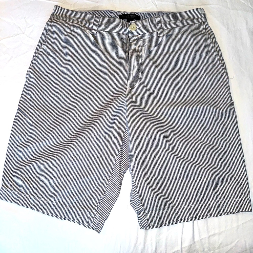 Banana Republic Emerson shorts